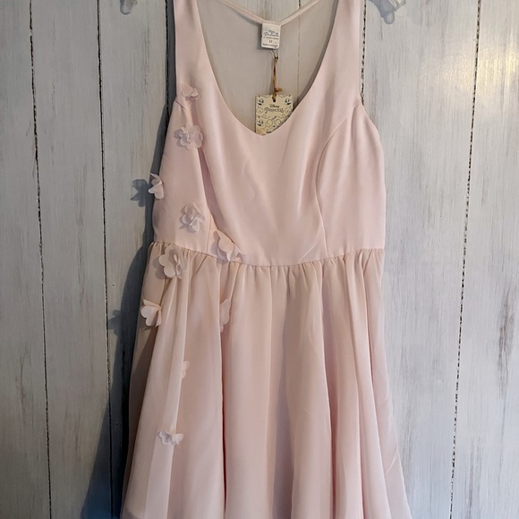 LC Lauren Conrad Dresses & Skirts - Lauren Conrad Disney collection dress